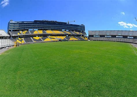 Club atlético peñarol —also known as carboneros, aurinegros and (familiarly) manyas— is a uruguayan sports club from montevideo. "Campeón del Siglo" el nuevo estadio de Peñarol de Uruguay ...