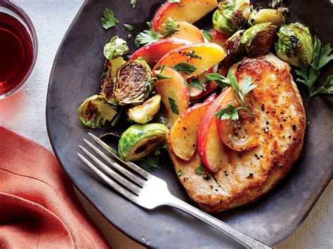 These healthy garlic roasted pork chops take less than 25 minutes and only need 5 ingredients. Pork Chops with Sautéed Apples and Brussels Sprouts Recipe - Cooking Light