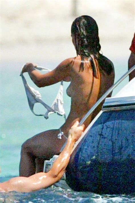 Pippa Middleton Nude And Bikini Pics From Caribbean Islands Scandal Planet