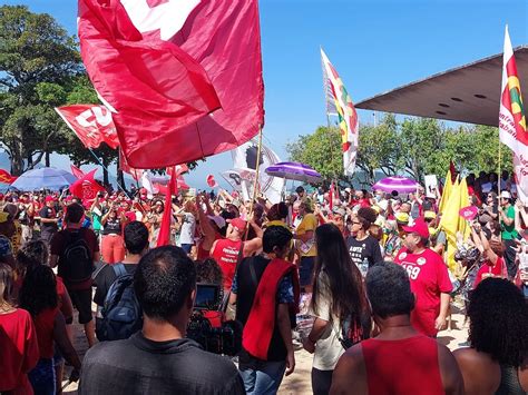Manifestantes Fazem Ato No Aterro Do Flamengo Em Apoio A Lula Rio De