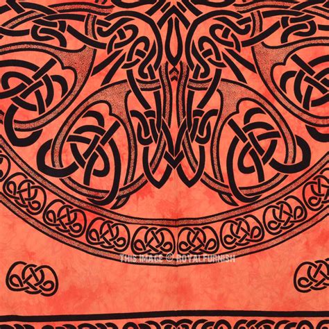 A traditional yet ornate celtic coss is the center of attention in this piece. Orange Celtic Knot Tapestry, Tie Dye Tapestry Wall Hanging Bedspread - RoyalFurnish.com