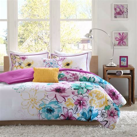 Our comforters & sets category offers a great selection of bedding comforter sets and more. Girls Full Comforter Set or Teen Queen Bedding Reversible ...