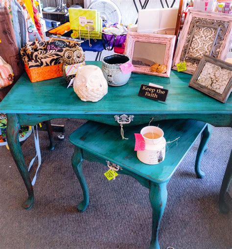 Sold and shipped by costway. Turquoise distressed chalk paint sofa table/desk and side table | Chalk painted sofa, Painted ...