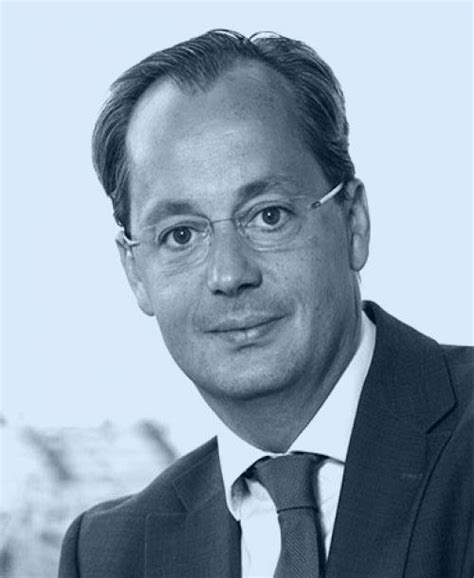 The sec defines insiders as officers, directors, or significant investors. Jérôme Pécresse | General Electric