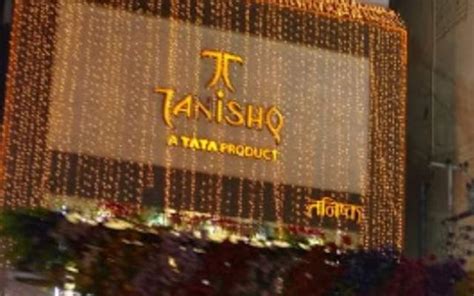 Top advantages showroom interior kolkata. 10 Tanishq Stores In Kolkata | WhatsHot Kolkata