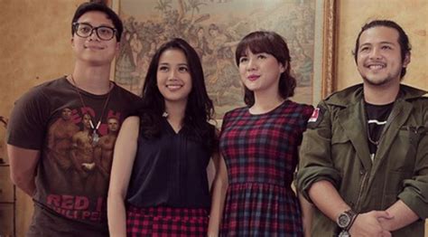 Untuk kalian yang ingin membaca novel yang satu silahkan simak pembahasan admin dibawah ini ya sob, karena ada informasi yang menarik lainnya. Tekuni Dunia Akting Dikta Wicaksono Akan Tinggalkan Musik ...