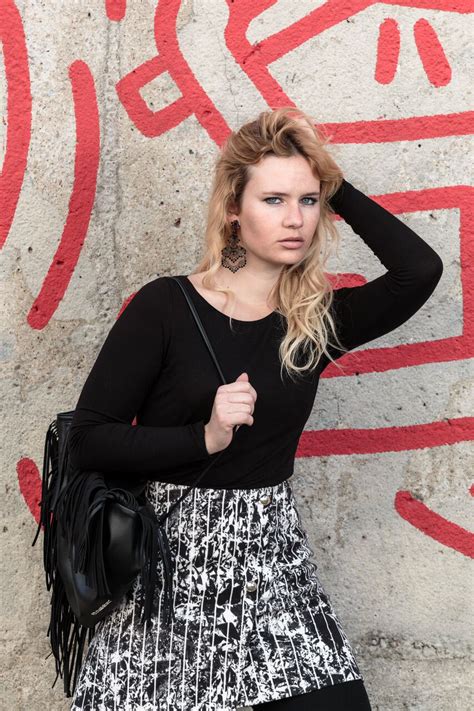 Outfit Dskirt Shirt Purse Earrings Fringes Andother Stories Black White Blonde Girl Miriam Ernst