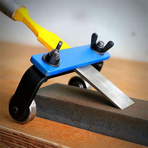 Many of the tools used in woodworking have steel blades which are sharpened to diy sharpening jig for chisels and plane irons: #Chisel #Jig #Sharpening #woodworking bench #woodworking design #woodworking furniture #woodwork ...