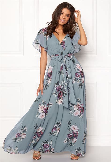 The Perfect Floral Maxi Dress For Wedding A Guide For