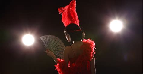 See All Of The Burlesque Shows In Las Vegas