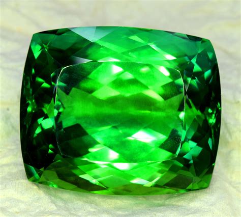 Green Spodumene Kunzite Gemstone From Afghansitan 335 Cts Etsy