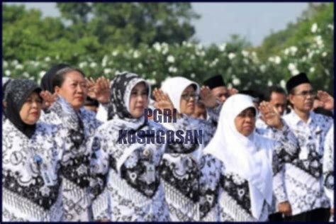 Quotes atau kutipan atau dalam bahasa indonesia lebih populer disebut kata kata mutiara dan kata bijak adalah serangkaian kalimat singkat yang tersusun indah dan. Kumpulan Kata Bijak Guru untuk Caption dan Status - KOSNGOSAN