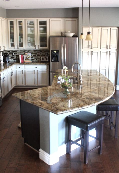 Maybe you would like to learn more about one of these? 21 Splendid Kitchen Island Ideas