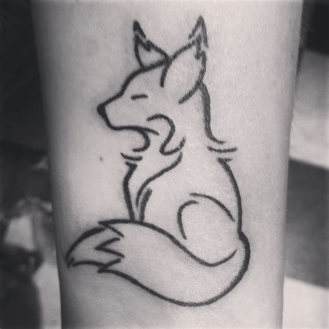 Pin By Yormyhz On Tattoos Small Fox Tattoo Fox Tattoo Tattoos
