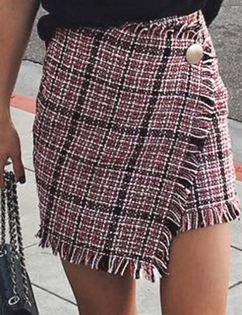 Trendy Button Clip Chequered Design Mini Skirt Look Great Paired With