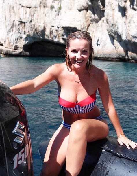 Helen Skelton Countryfile Presenter Shares Red Hot Instagram Bikini Hot Sex Picture