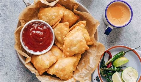 From flaky breads to hearty, warming lentils and fresh, tangy chutneys. Indian Food You Believe Are from India but Actually Not
