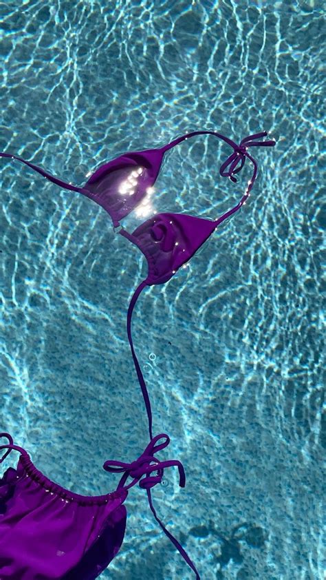 Купальник бассейн отдых у бассейна эстетика бассейн фиолетовые бикини Violet Bikini