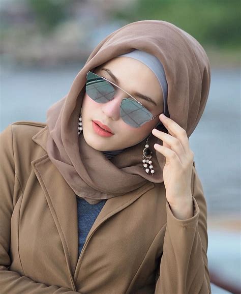 hijab girl aesthetic girl hijab hd phone wallpaper pxfuel