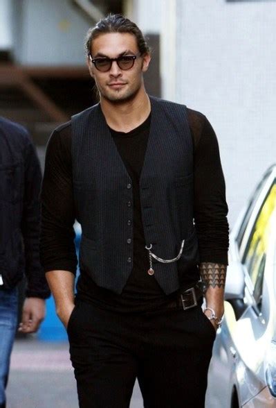 He is the son of coni (lemke), a photographer, and joseph momoa, a painter. Celebrity Jason Momoa - Weight, Height and Age