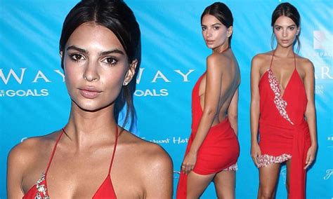 Emily Ratajkowski Looks Red Hot In Revealing Low Cut Number At Un
