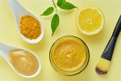 3 Easy Turmeric Face Packs For Pimple And Acne Prone Skin Be