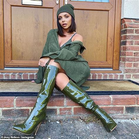 Jesy Nelson Continues Her Slew Of Sexy Lockdown Snaps Daily Mail Online