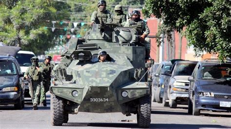 Mexico Police Kill 19 Gunmen In Big Sinaloa Shootout Bbc News