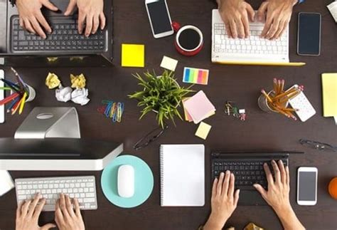 Maybe you would like to learn more about one of these? Lingkungan Kerja - Pengertian, Makalah, Kondisi, Jenis Dan ...
