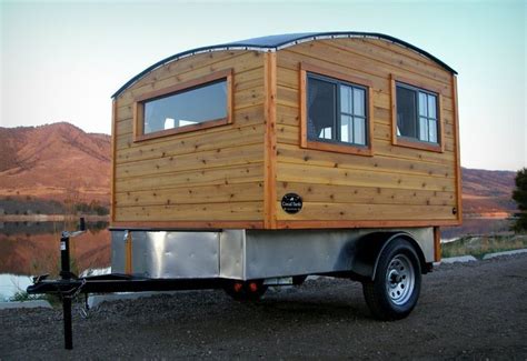 22 Rvs That Look Like Log Cabins In 2020 Small Camper