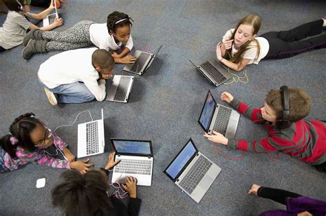 A Inteligência Artificial Na Formação Escolar E Profissional Dos Brasileiros