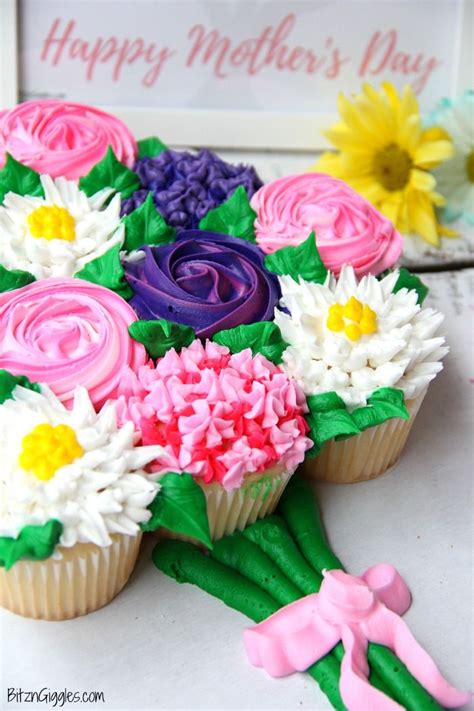 Mothers Day Cupcake Cake With Free Printable Mothers Day Cupcakes Cupcake Cakes Beautiful