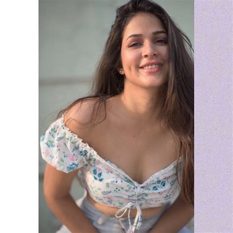 Lavanya Tripathi 10 Hot Cute Gorgeous Pictures Bollywoodfever