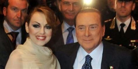 Francesca pascale, al contrario, è più taciturna: Francesca Pascale: "Il matrimonio con Silvio Berlusconi? E ...