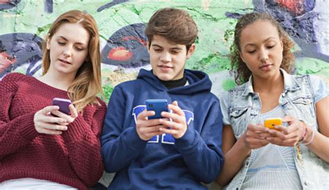 Redes Sociales Controladas ~ La Adolescencia