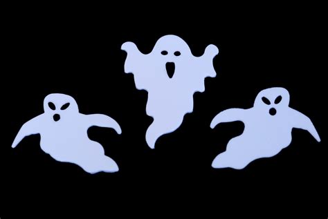 Image Of Three Different Ghosts Creepyhalloweenimages
