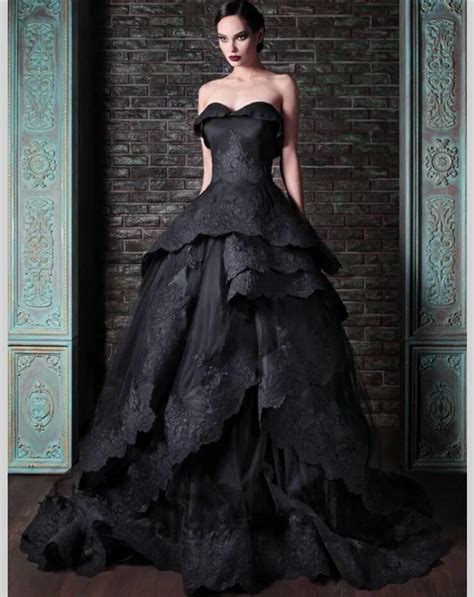 Black Gothic Wedding Dresses Sweetheart Lace Ball Gown Wedding Dress