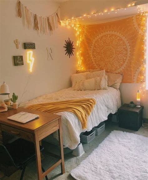 9 ways to make your dorm feel like home collegexpress. 49 Easy Ways to Decorate Your College Apartment - # ...