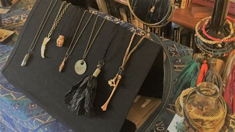 Cheap And Easy Jewelry Display Diy For Necklaces And Tassels