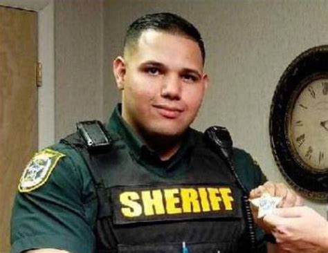 2 Florida Cops Shot Killed While Eating In Restaurant