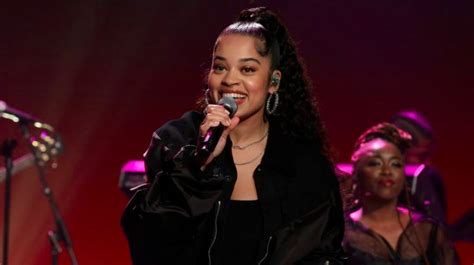 Ella Mai Thrills With Shot Clock And Boo D Up On Ellen Rated R B