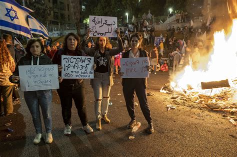 The Mizrahi Lefts Dilemmas In The Israeli Protest Movement