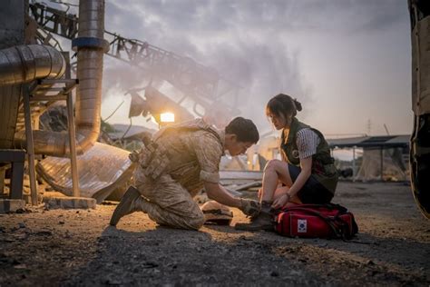 16 + 3 special episodes. 5 Facts About Korean Series "Descendants Of The Sun"