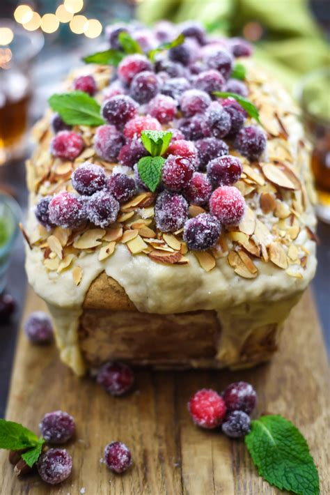 Here, a boozy, nutty glaze adds a little 5bake until the cake is puffed and golden and a toothpick inserted into the center comes out clean. Christmas Pound Cake / Christmas Cranberry Pound Cake Food ...