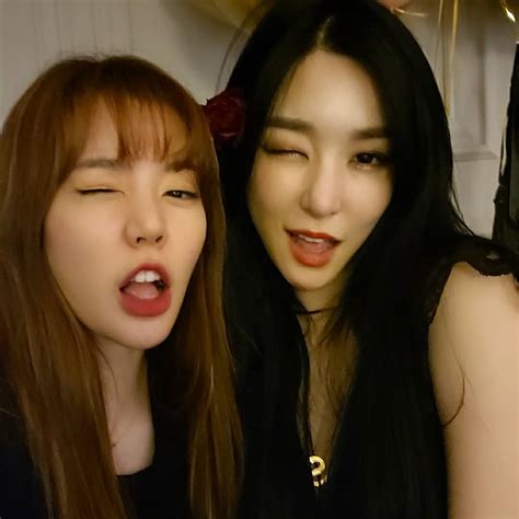 Sunny Share Selfies With The Birthday Girl Tiffany Wonderful Generation