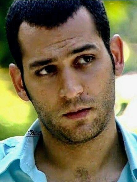 Pin By Nona Versinin On Murat Yildirim Biography Public Giovanni