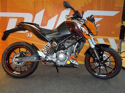 Only three duke 200 bikes have been assembled by ktm malaysia, which have been used for display and promotional purposes. KTM Duke 200 launched in Malaysia & Brazil, to be unveiled ...