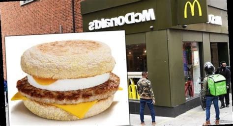 Scrumptious fluffy scrambled eggs, flavourful crispy chicken and melted. McDonalds breakfast times: What time does breakfast end at ...