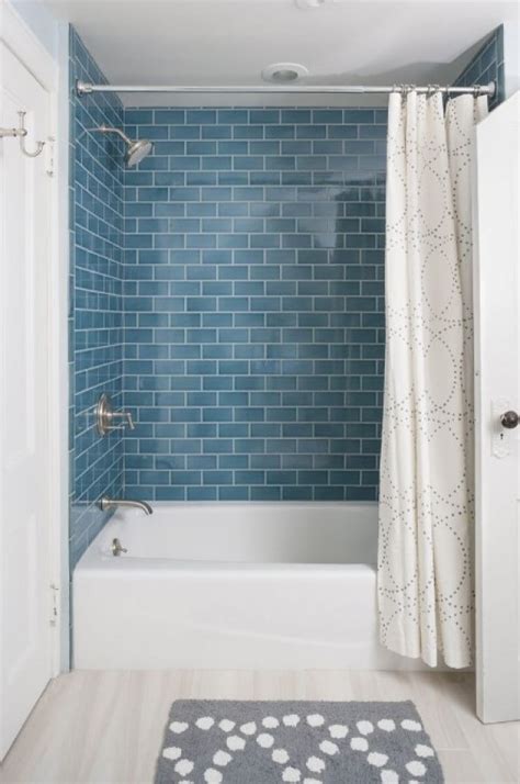 This is a great option for those who don't use their bathtub. 21+ Unique Bathtub Shower Combo Ideas for Modern Homes ...