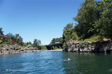 Best Swimming Holes Near Portland Oregon Discovery Portland Vacation Blue River Oregon